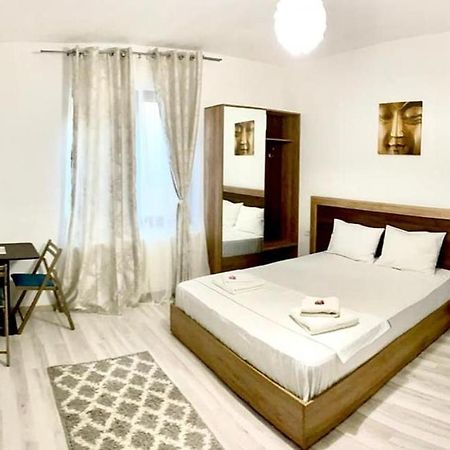 Ipsilanti House Aparthotel Iasi Exterior photo